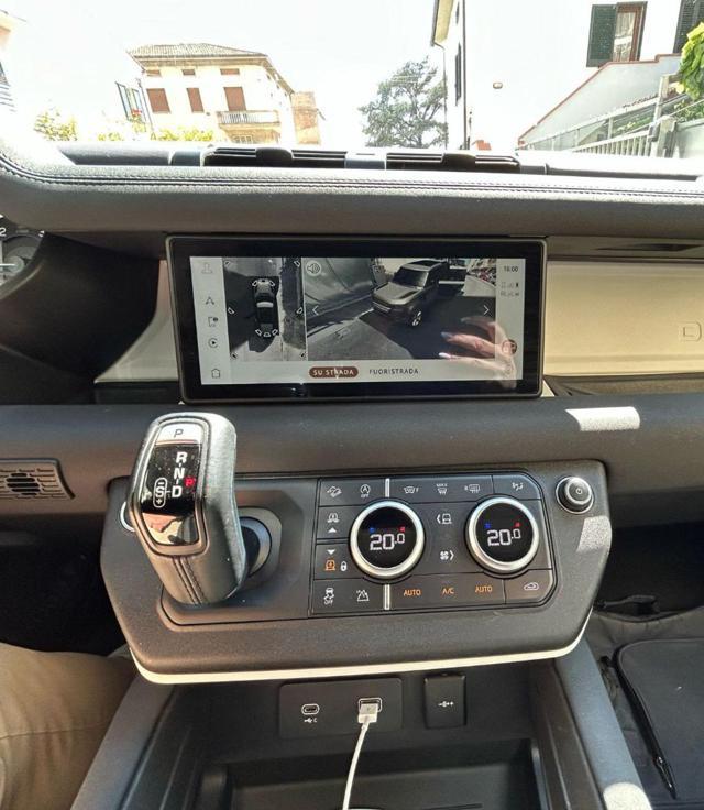 LAND ROVER Defender 110 3.0D 200 CV AWD-NO OBBLIGO FINANZIAMENTO-