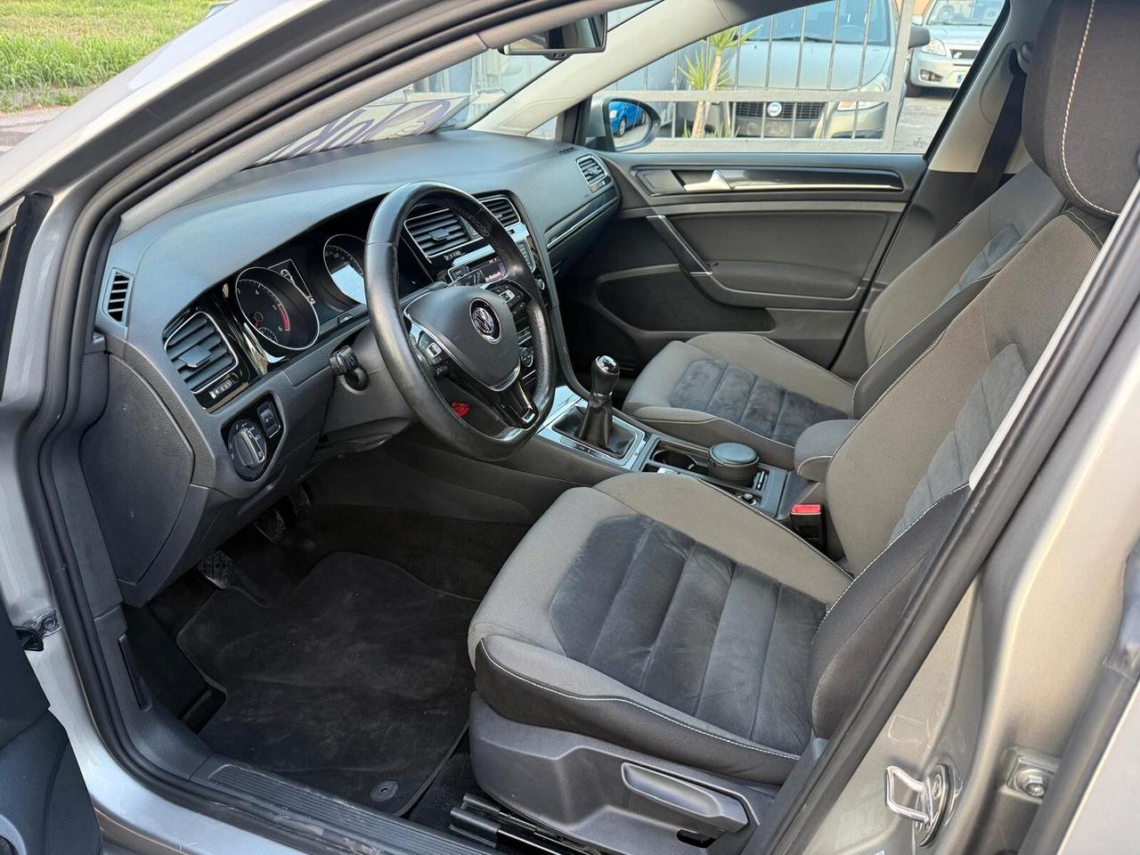 Volkswagen GOLF 1.6 TDI 5p. HIGHLINE OK NEOP.