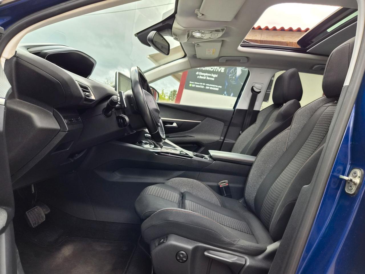 Peugeot 3008 BlueHDi 130 S&S EAT8 Allure