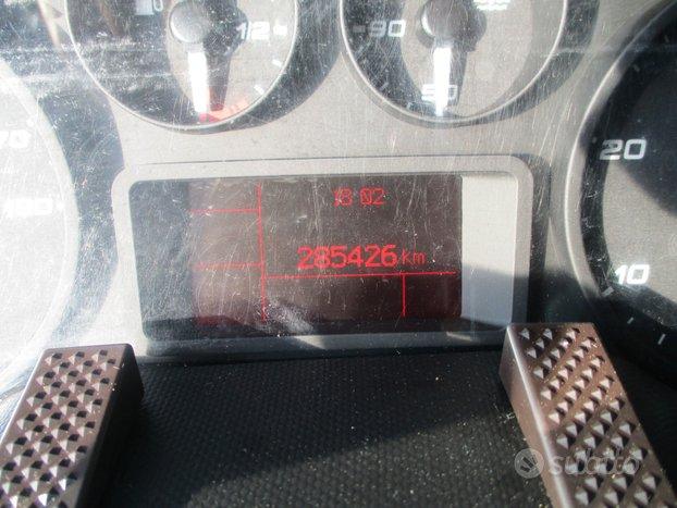 60C15 3000 150CV E6 FRIGO ATP FRCX 05/2028 8 PEDAN