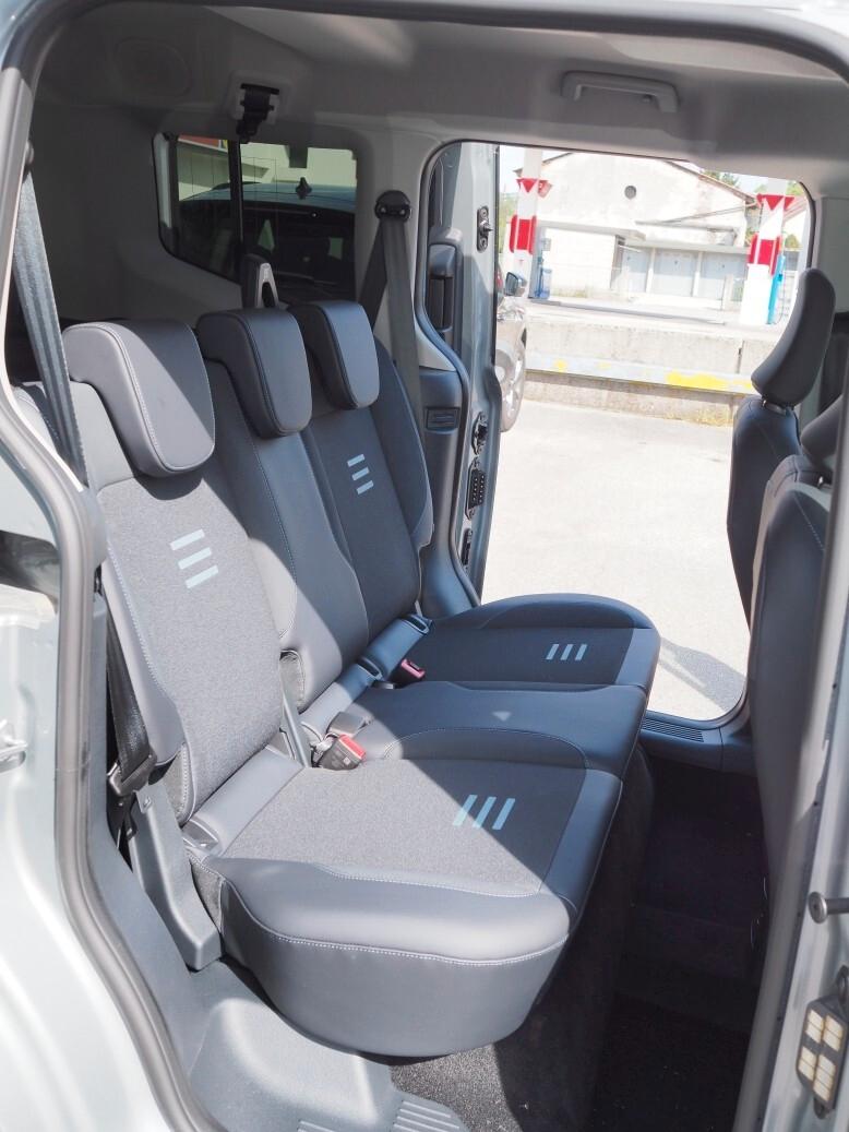 Ford Tourneo Courier 1.0 EcoBoost Active