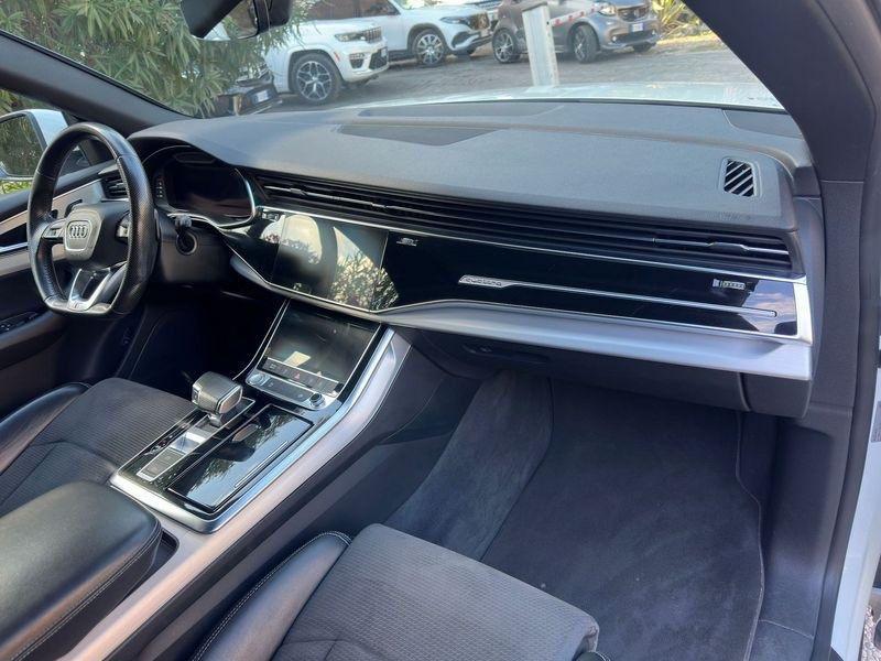 Audi Q8 50 TDI 286 CV quattro tiptronic Sport