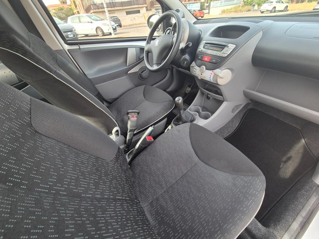 Peugeot 107 1.0 68CV 5p. 2011