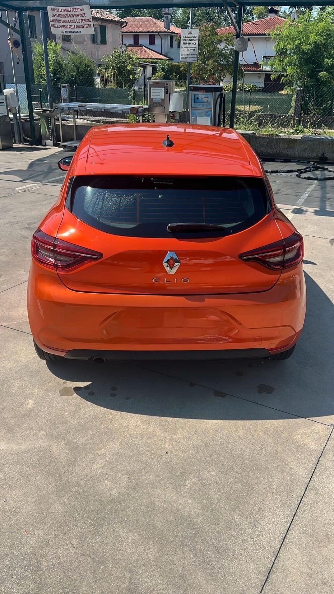 Renault Clio TCe 100 CV GPL 5 porte Equilibre N1 4 Posti Iva Esposta