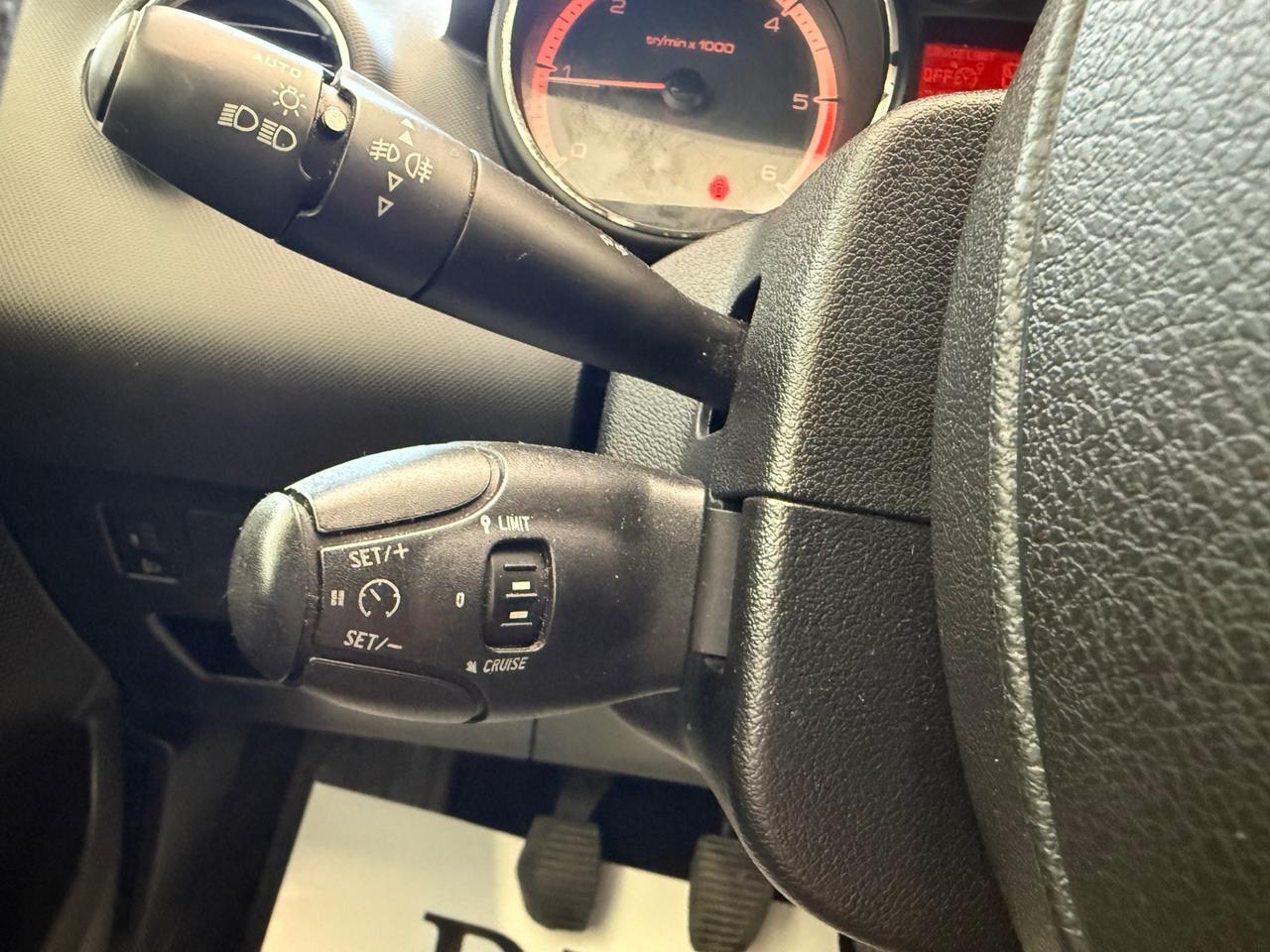 Peugeot 308 5p 1.6 hdi 16v Feline 110cv okneopatentati