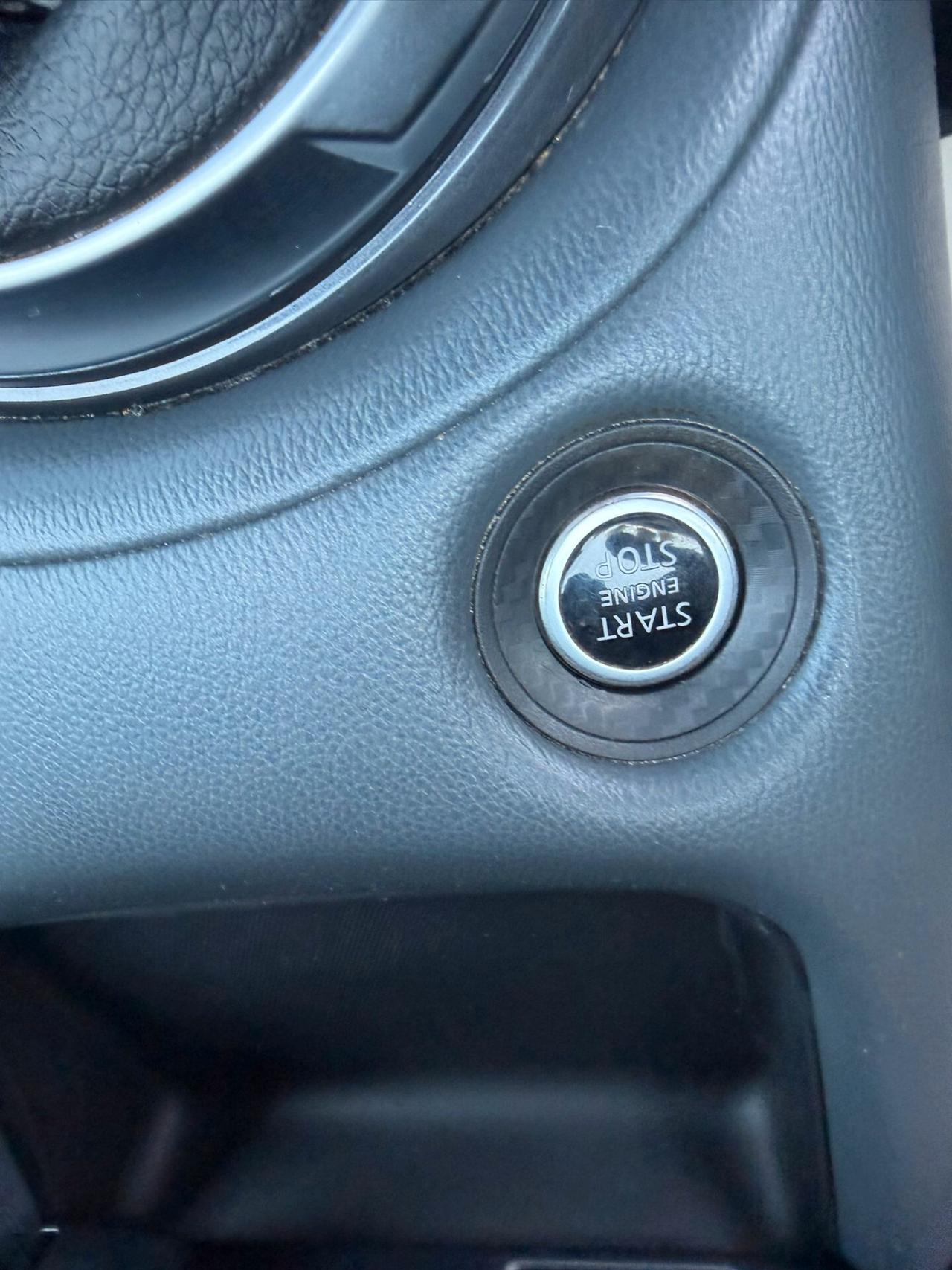 Nissan Juke 1.0 DIG-T 114 CV N-Connecta