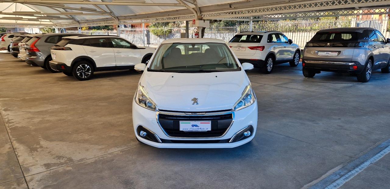 Peugeot 208 PureTech 82cv 5 porte Allure