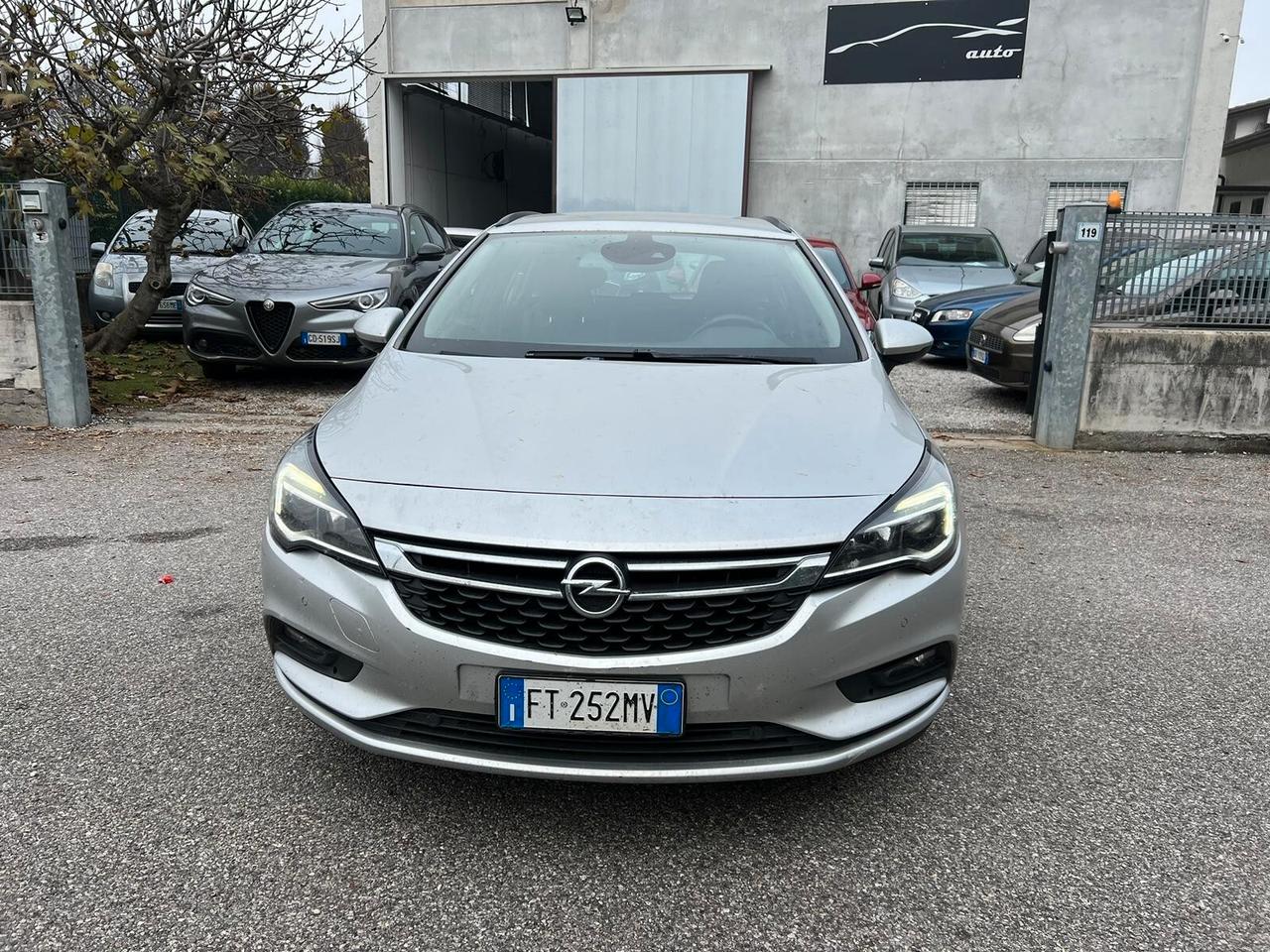 Opel Astra 1.6 CDTi 136CV aut. Sports Tourer Innovation