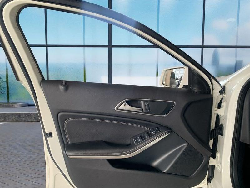 Mercedes-Benz Classe A A 180 d Sport Next Edition