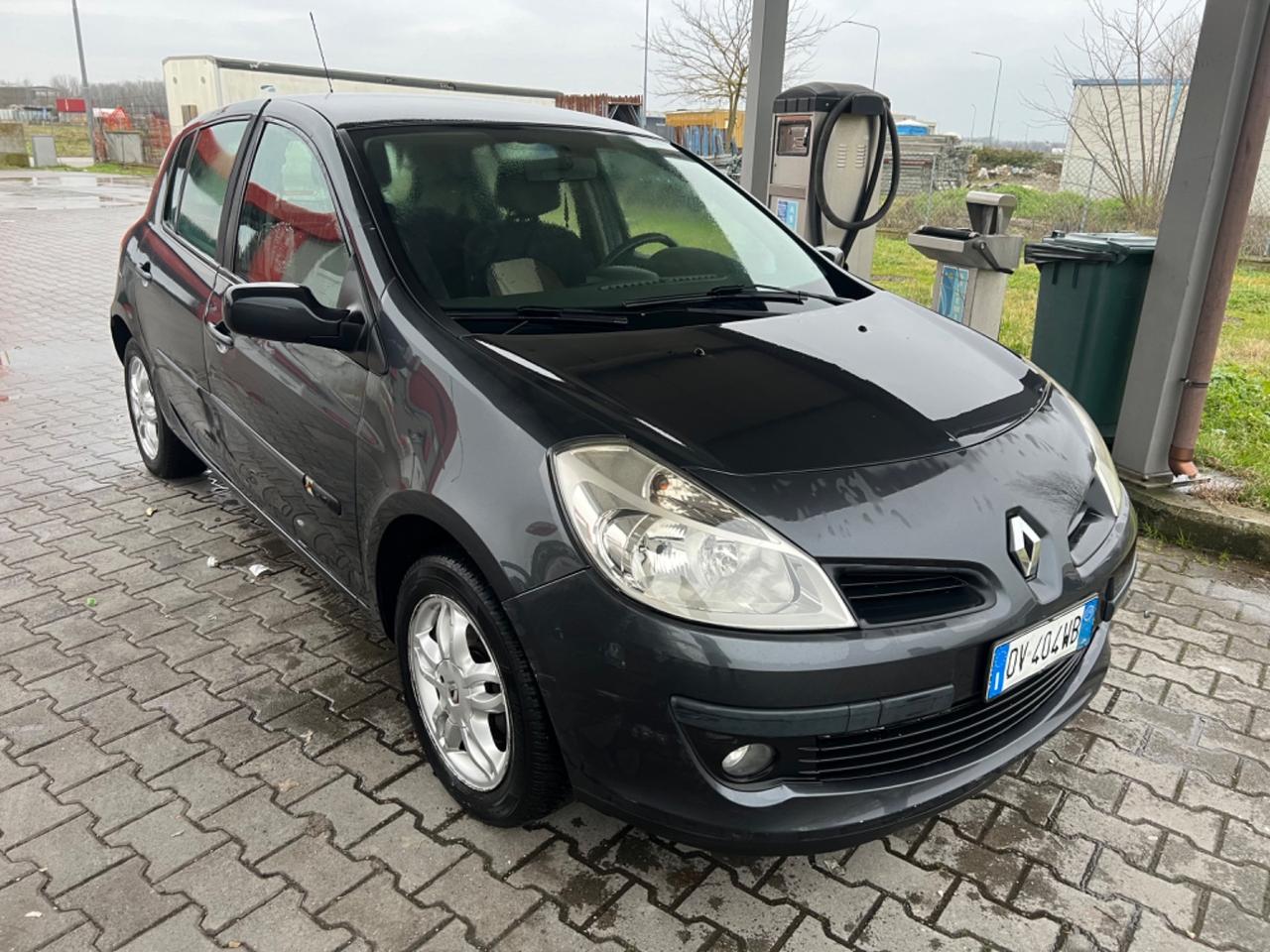 RENAULT CLIO 1.2 GPL VALIDO MODELLO LE IENE NEOPATENTATI