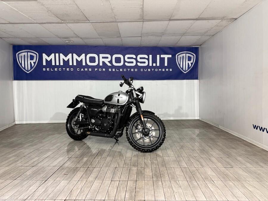 Triumph Street Twin 2600 KM