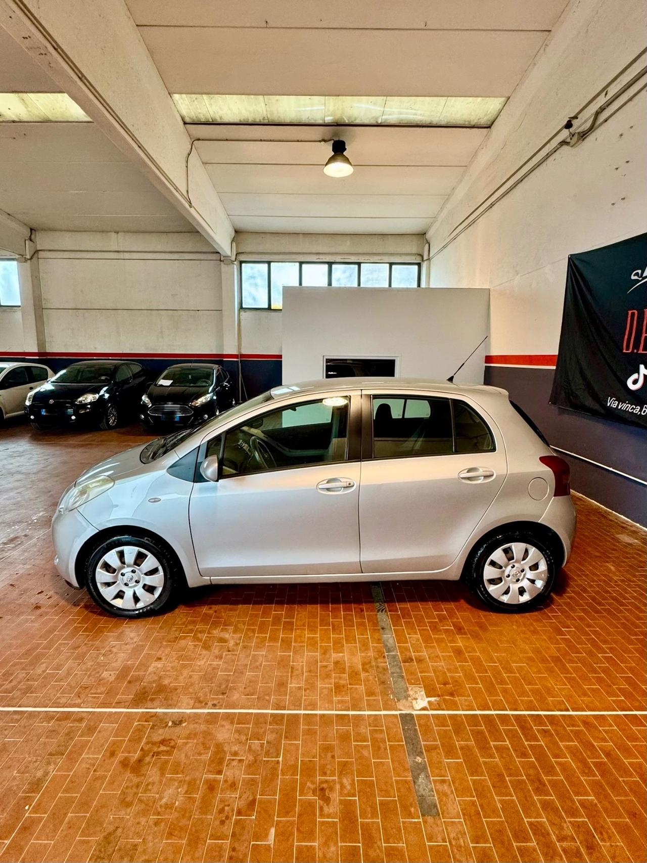 Toyota Yaris 1.3 5 porte M-MT Sol