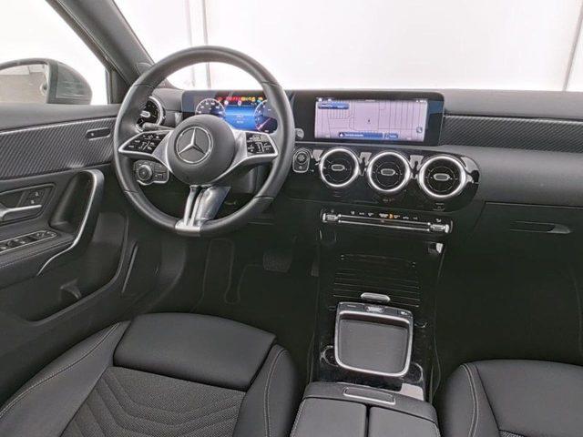 MERCEDES-BENZ A 180 Automatic Progressive Line Advanced