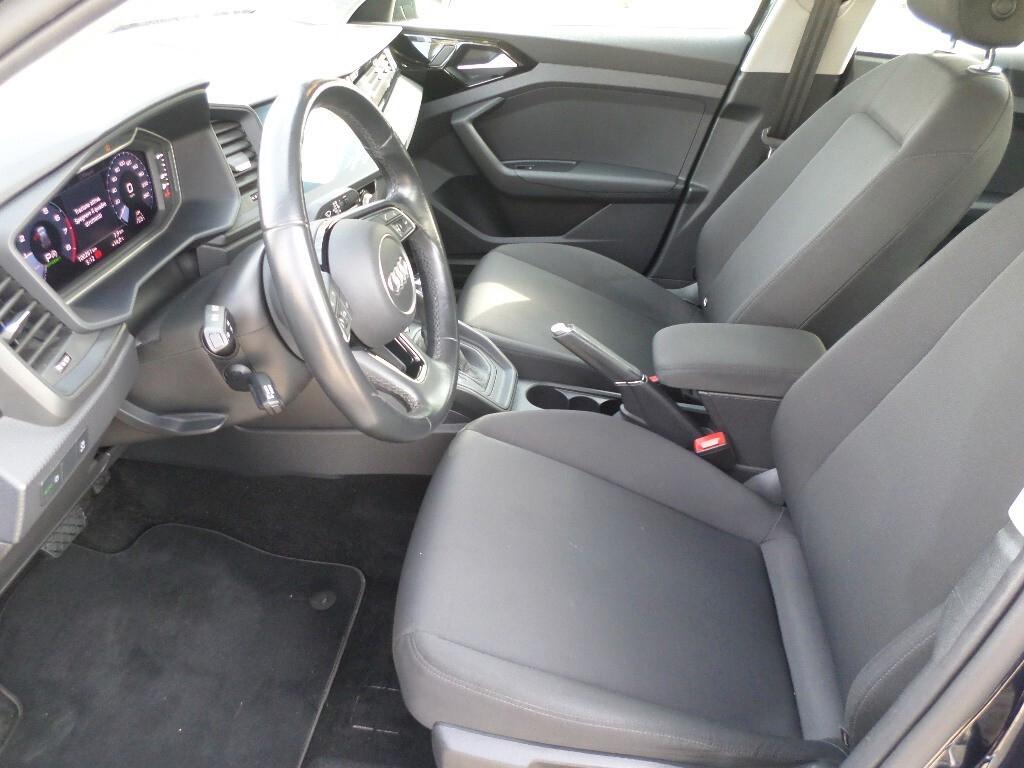 Audi A1 citycarver 30 TFSI S tronic Identity Contrast