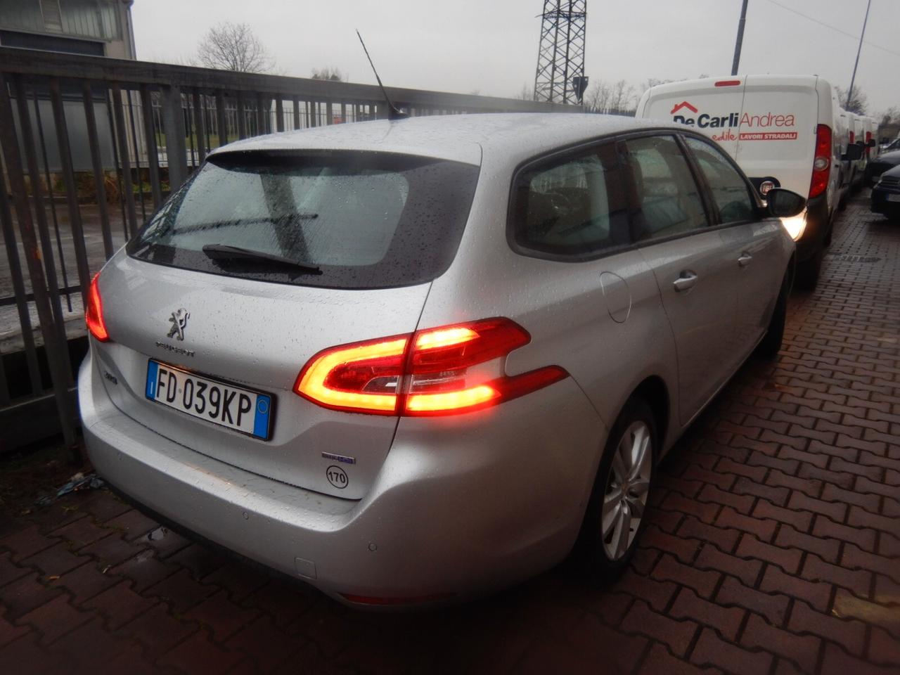 Peugeot 308 1.6 BlueHDi 100cv *FULL OPT* comeNUOVA