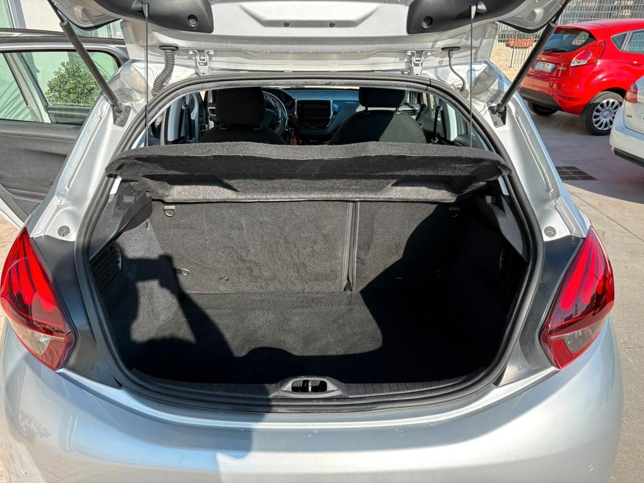 Peugeot 208 BlueHDi 75 5 porte Allure