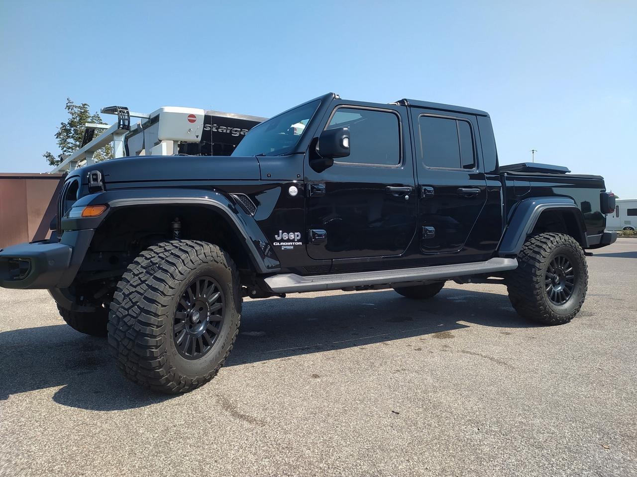 Jeep Gladiator 3.0 Diesel Overland - Assetto rialzato #GM