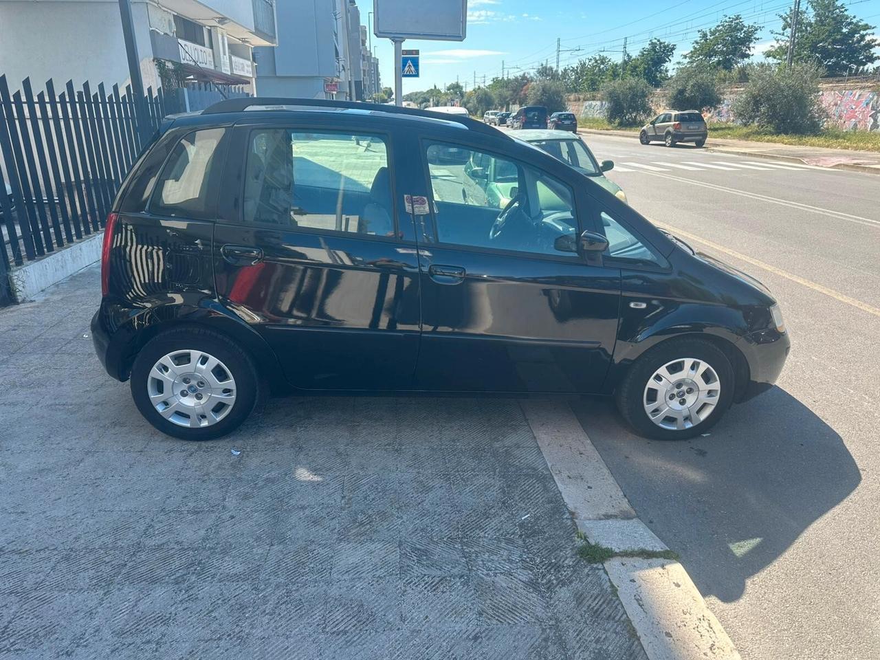 Fiat Idea 1.3 Multijet 16V 70 CV BlackEnergy
