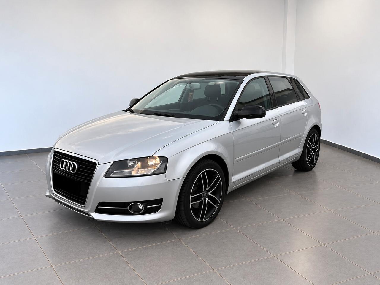 Audi A3 SPB 1.6 TDI 105 CV CR Ambition