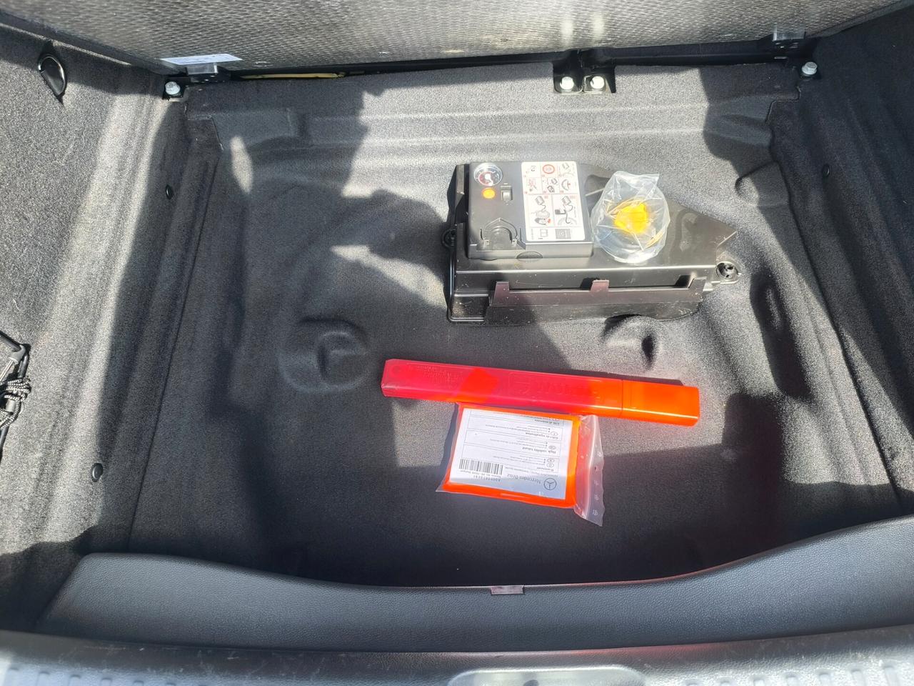 MERCEDES GLA 180 CDI PREMIUM LED/NAVI