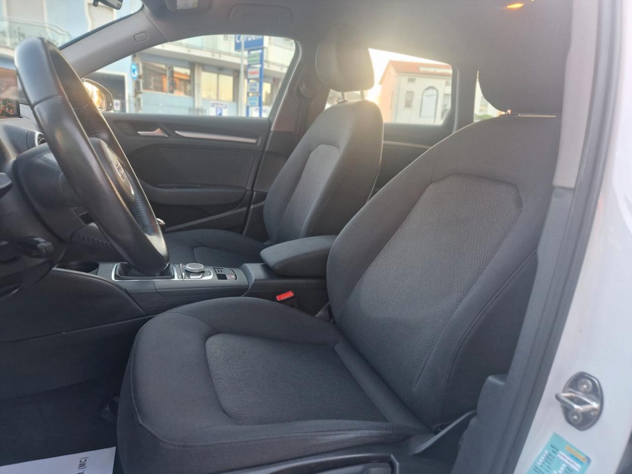 Audi A3 SPB 30 TDI Business