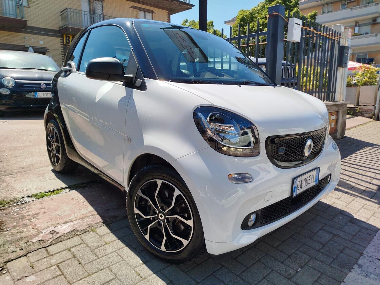 Smart ForTwo EQ Passion UNIPRO' *PREZZO VERO* 2CAVI DI RICARICA RAPIDA- GARANZIA 12 MESI