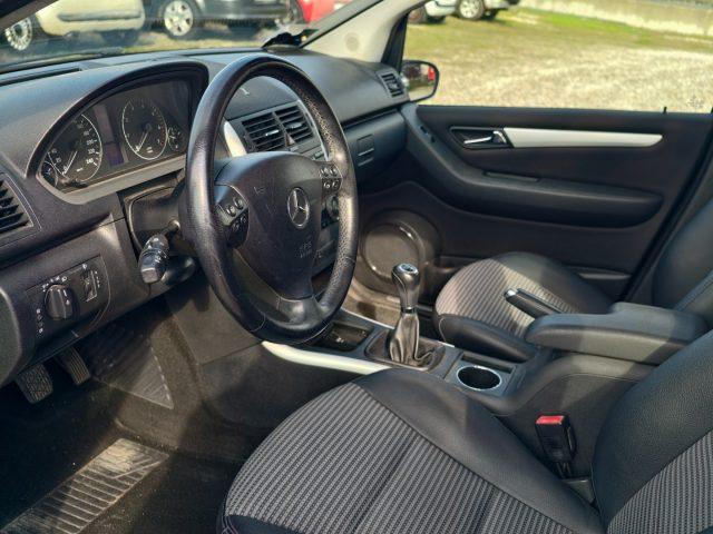 MERCEDES-BENZ A 150 Avantgarde tetto panoramico X COMMERCIANTI