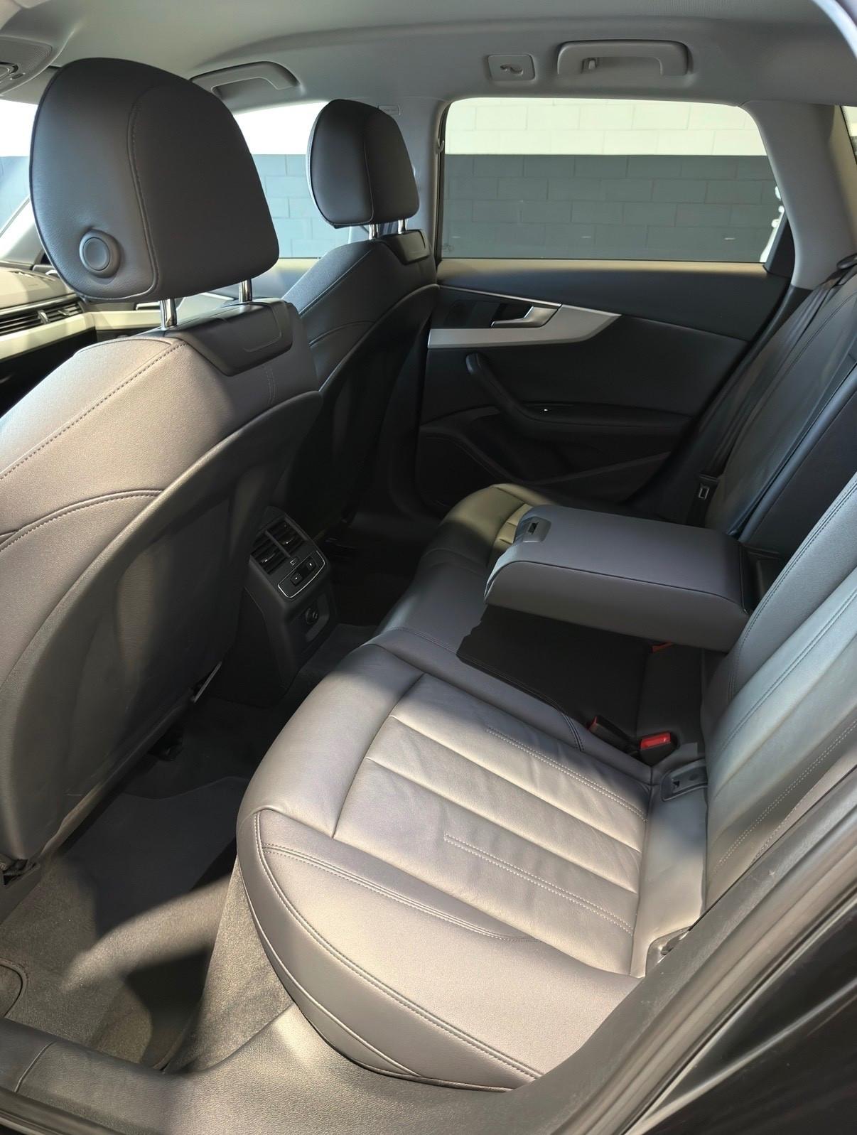 Audi A4 Avant 40 TDI quattro S tronic line edition