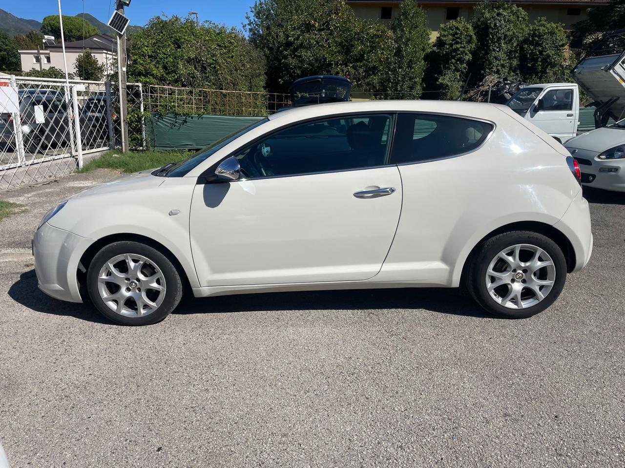 Alfa Romeo MiTo 1.3 JTDm-2 95 CV S&S Distinctive Sport Pack