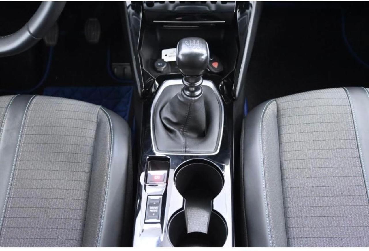 Peugeot 2008 PureTech 130 S&S Allure Pack