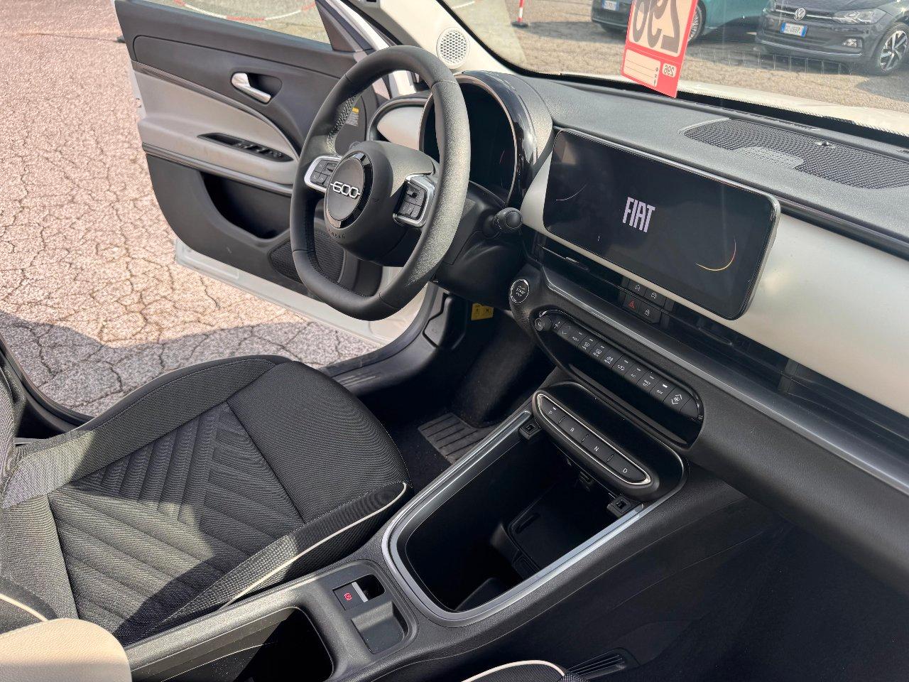 Fiat 600 1.2 hybrid La Prima 145cv auto