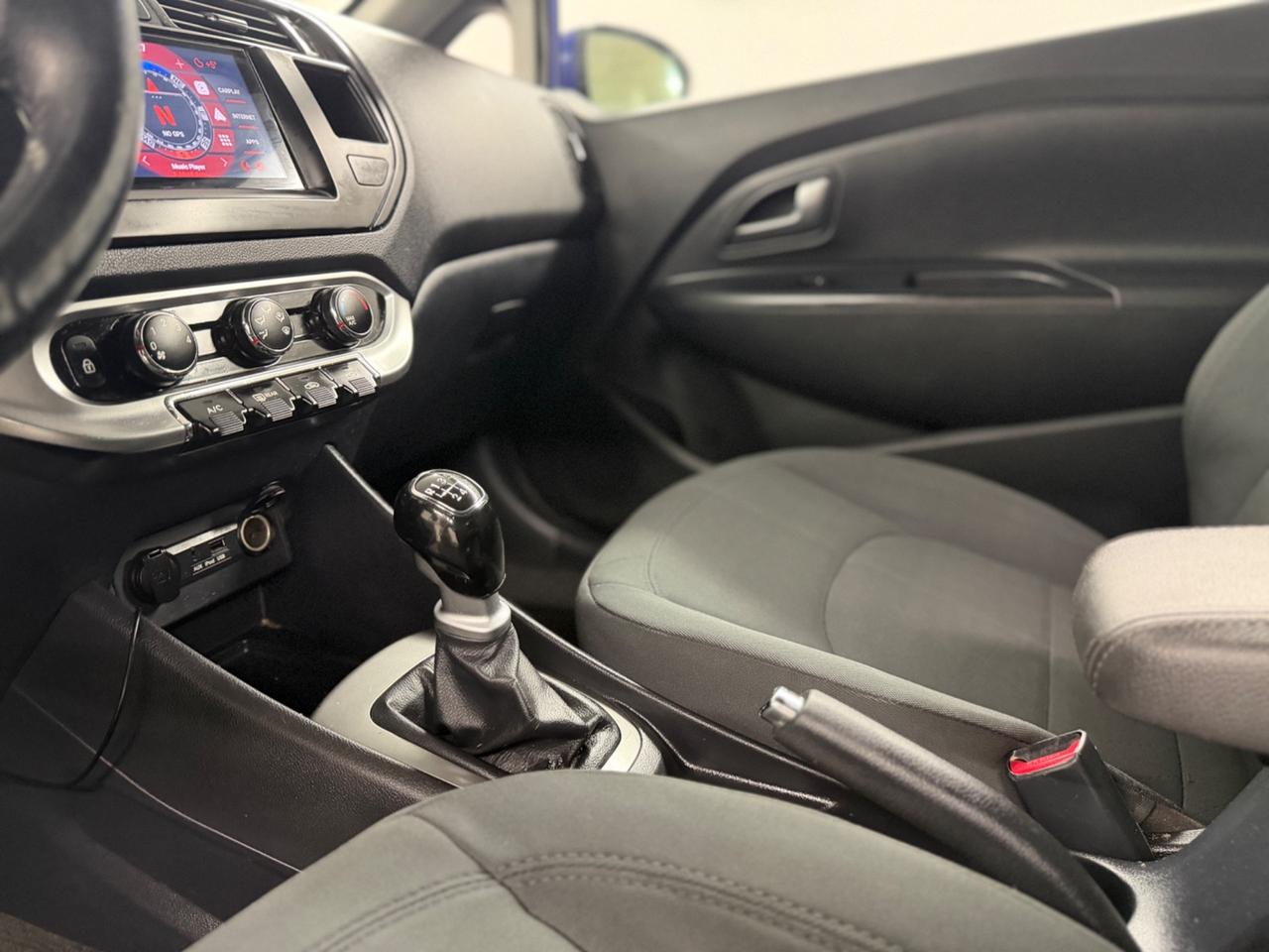 KIA RIO (anno 2013)