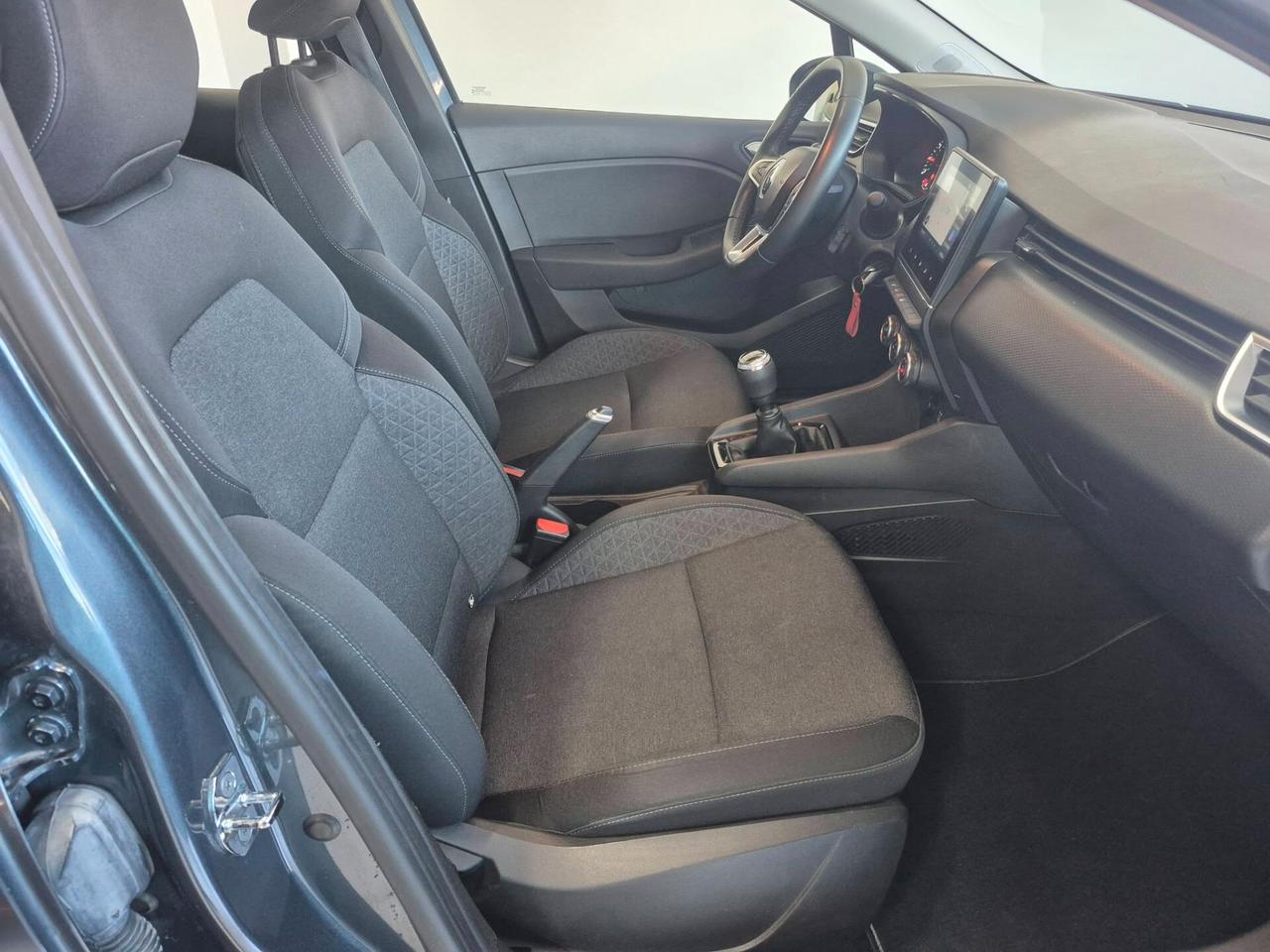 Renault Clio TCe 90 CV 5 porte IVA ESPOSTA