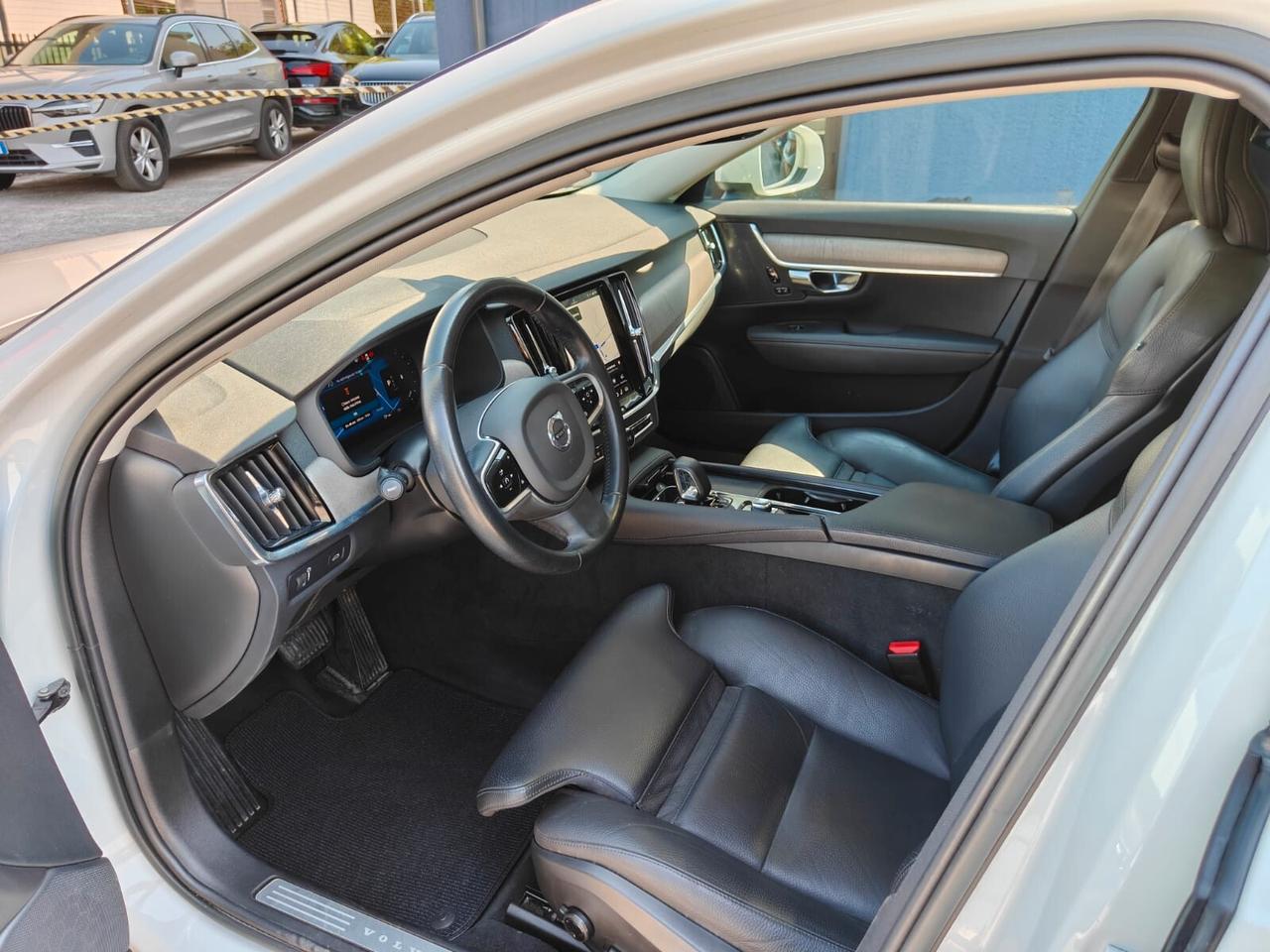 Volvo V90 Cross Country B4 (d) AWD automatico Business