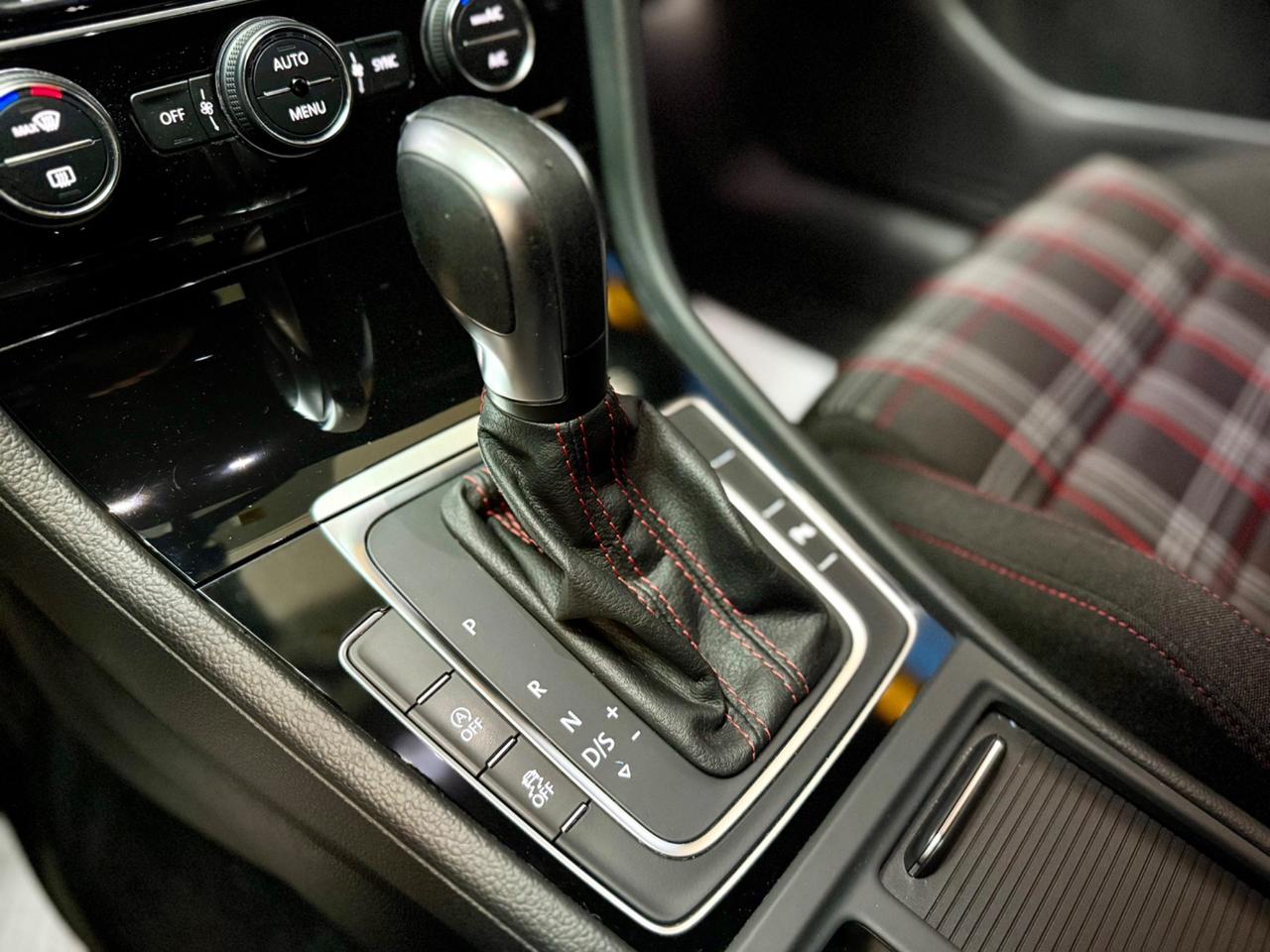 VW Golf Vll GTI 2.0TSI 245cv DSG E6
