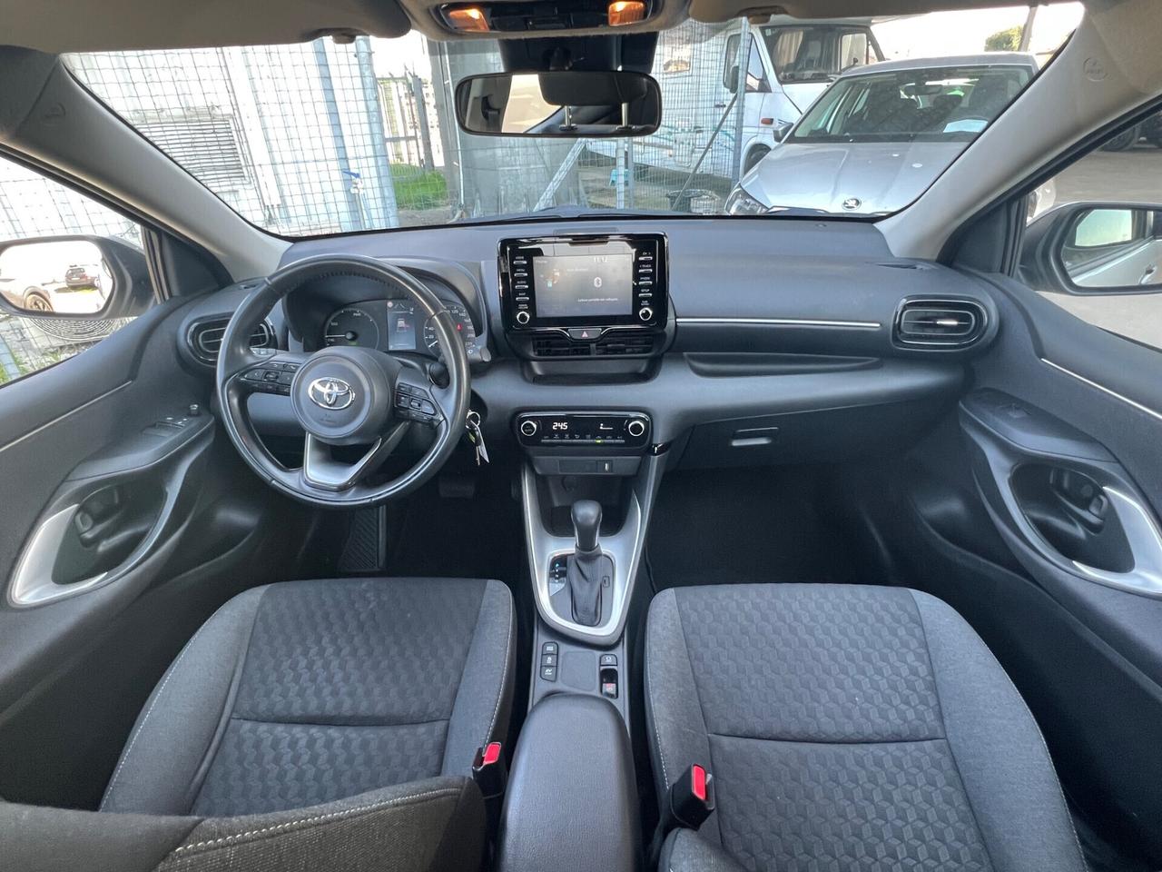 Toyota Yaris 1.5 Hybrid 5 porte Business FINANZIABILE