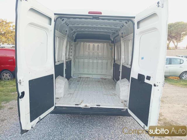 PEUGEOT Boxer 330 2.2 BlueHDi 120 S&S PC-TM Furgone
