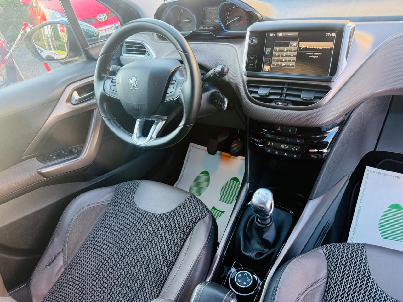 Peugeot 2008 1.6 e-HDi 115 CV Stop&Start Allure