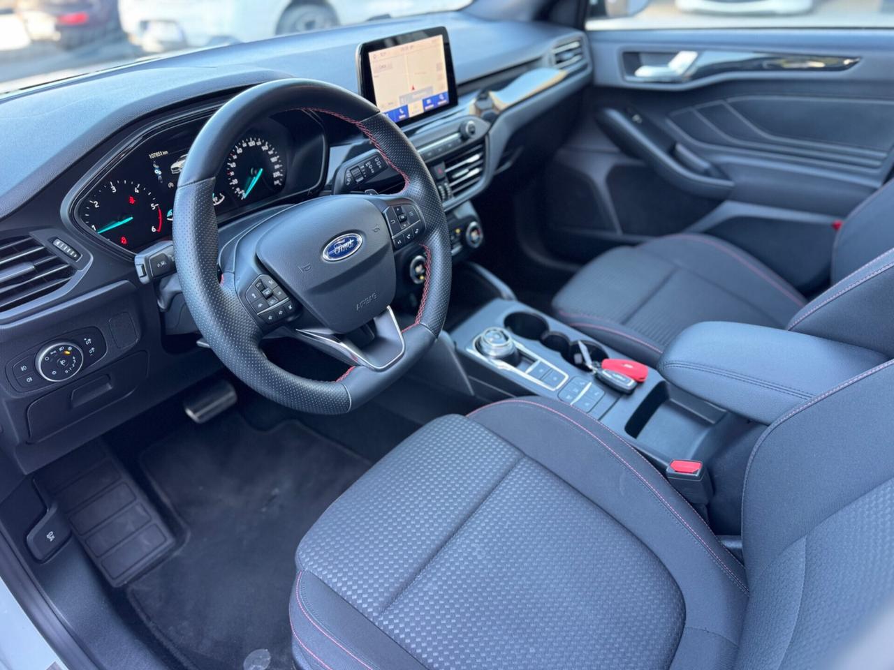 Focus 1.5 EcoBlue 120 CV automatico SW ST-Line Co-Pilot TETTO APRIBILE
