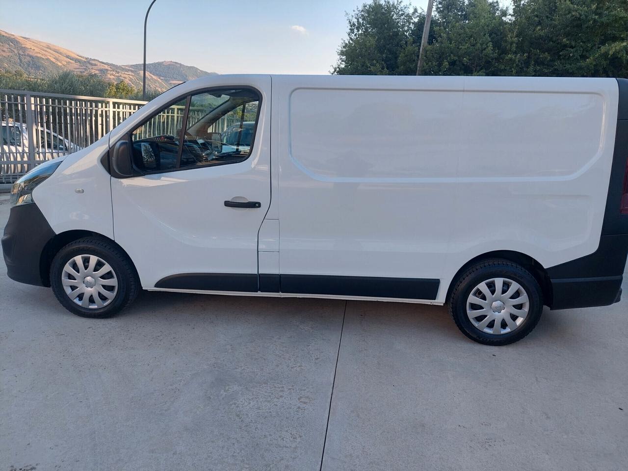 Opel Vivaro 1.6cdti 120cv 3posti 2019