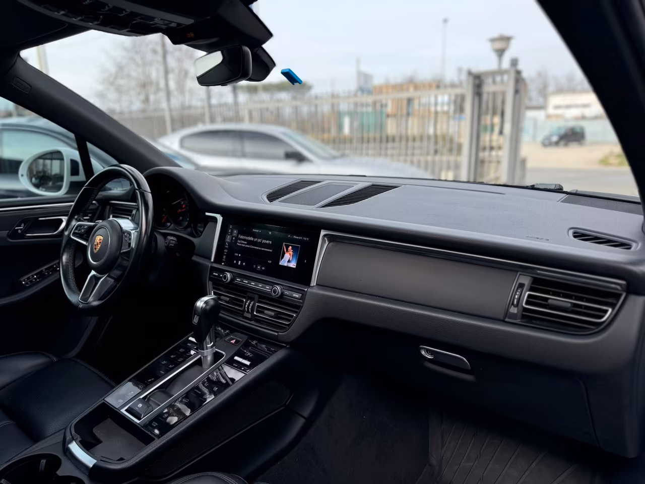 Porsche Macan 2.0 245CV TETTO APRIBILE