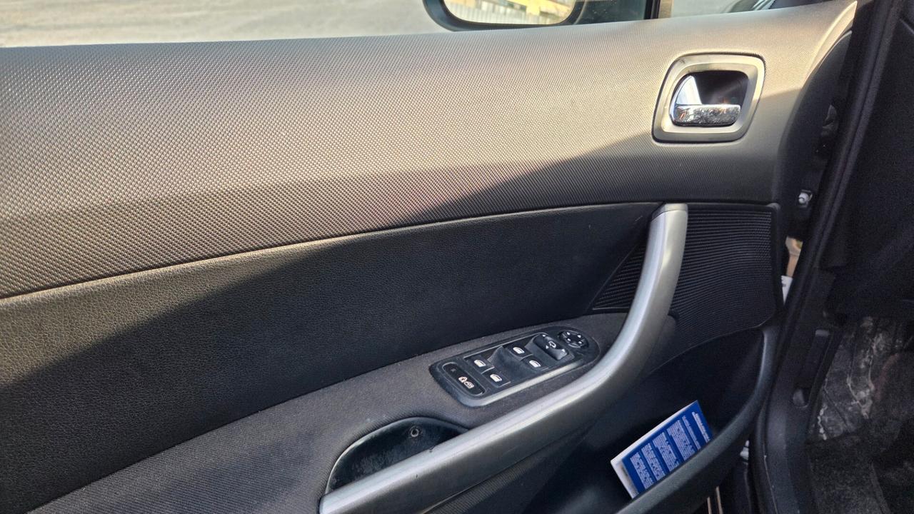 Peugeot 308 1.6 HDi 110CV 5p. Automatica