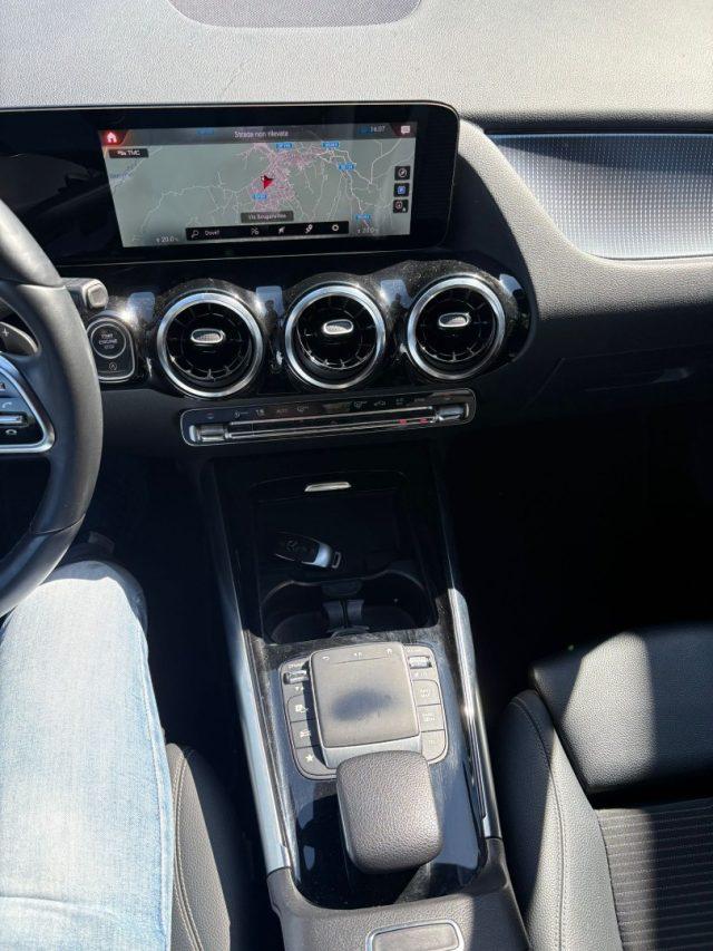 MERCEDES-BENZ GLA 200 d Automatic