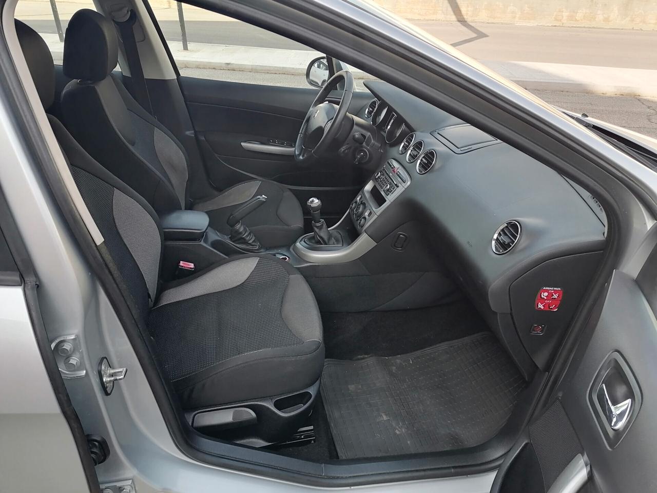 Peugeot 308 1.6 HDi 110CV 5p. Tecno