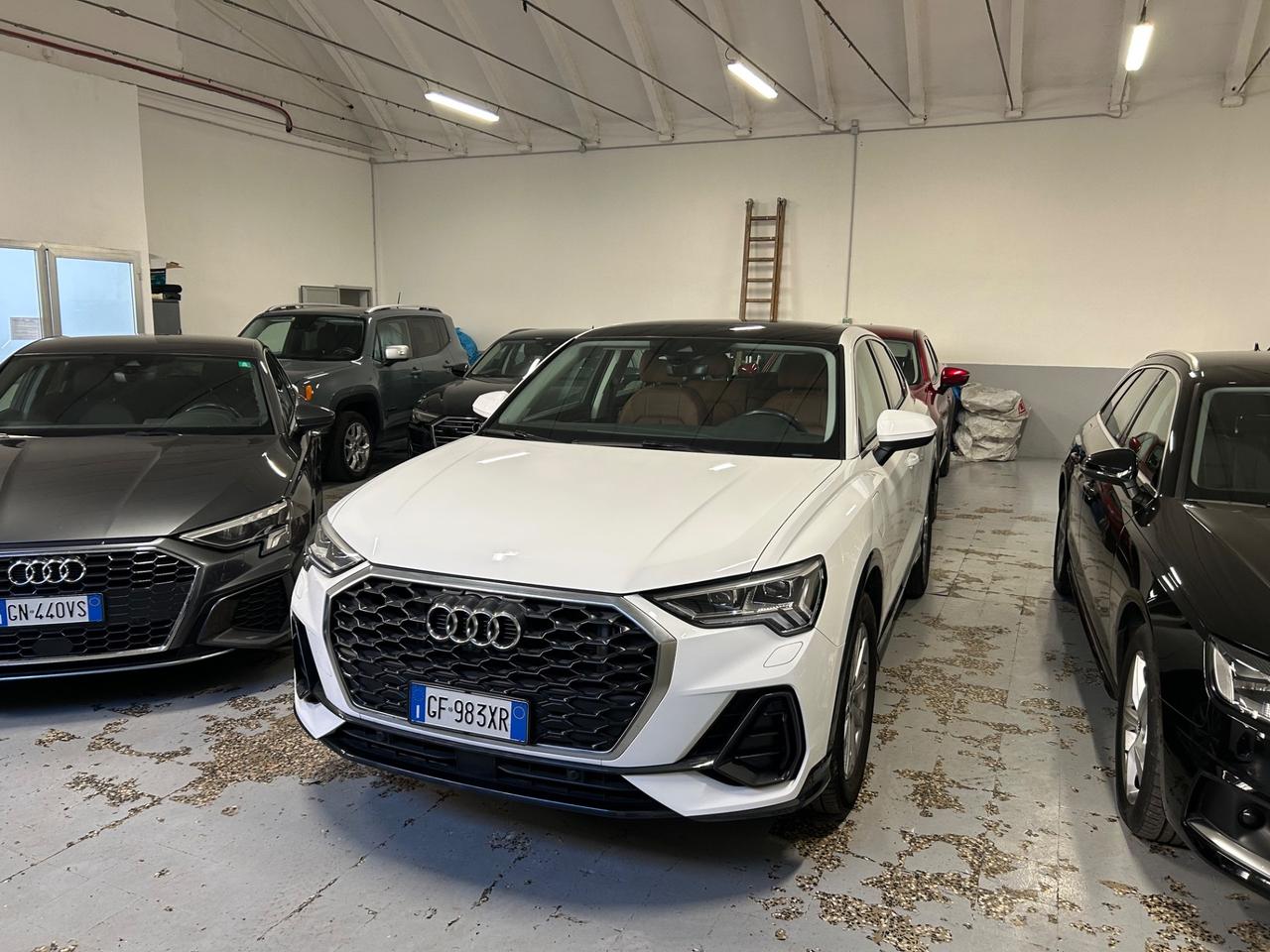 Audi Q3 SPB 45 Plug in TFSI e S tronic Business Advanced