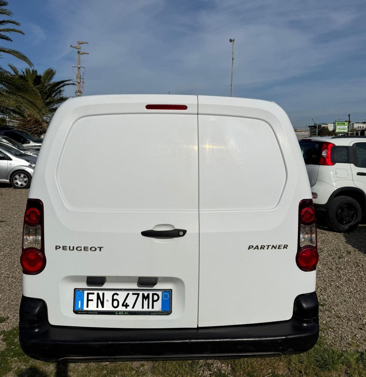 Peugeot 3 posti diesel fatturabile garanzia