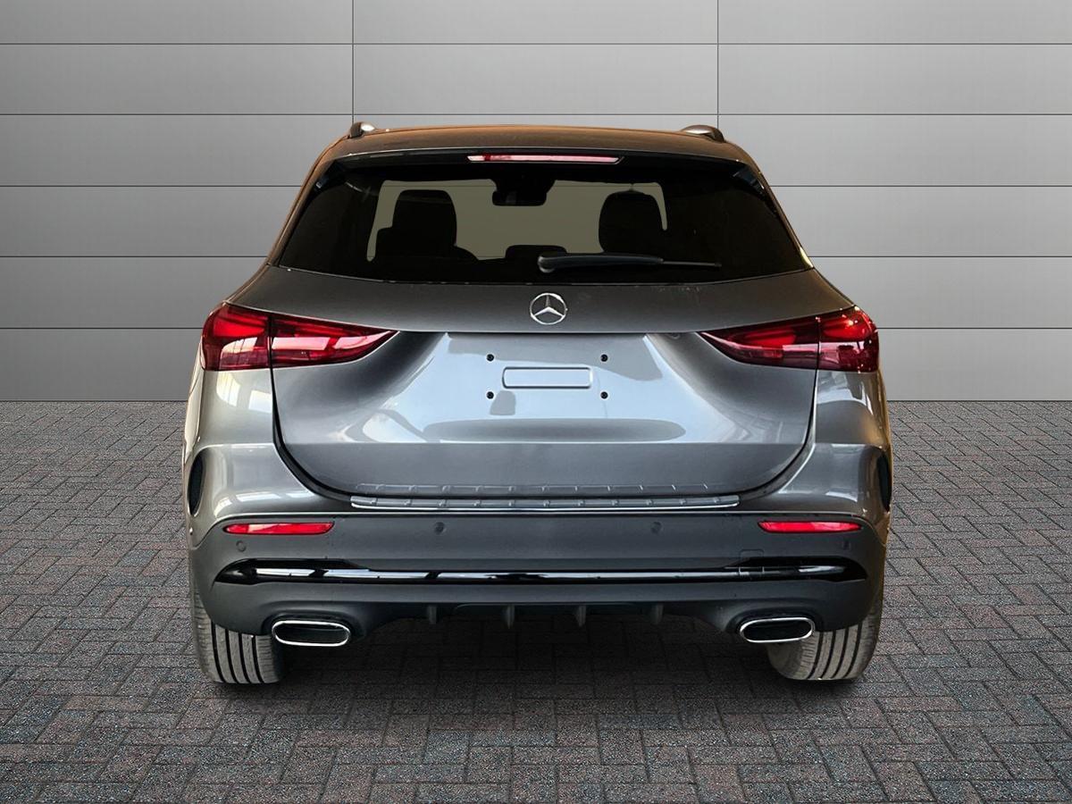 Mercedes-Benz GLA 180 d Automatic