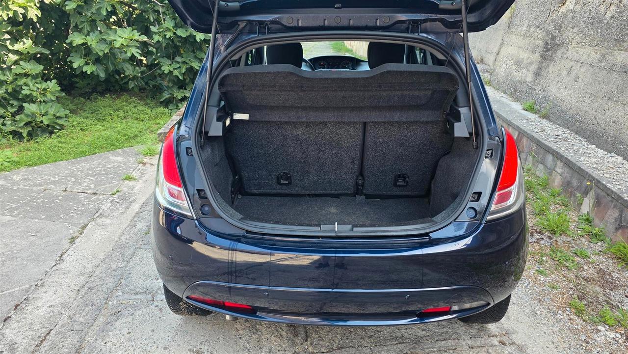 Lancia Ypsilon 1.3 MJT 16V 95 CV 5 porte S&S Unyca