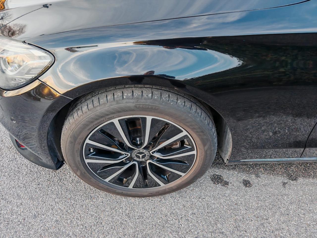 MERCEDES C220 UNICO PROP KM VERI GARANZIA 194CV