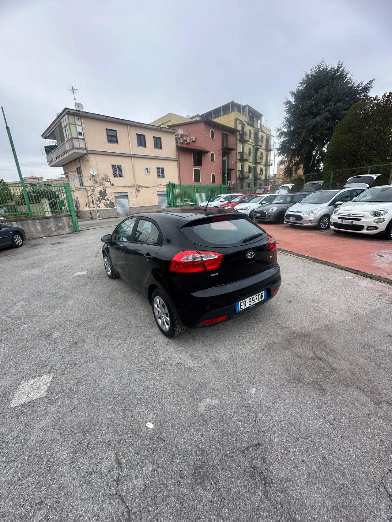 Kia Rio 1.1 CRDi 5p. Cool